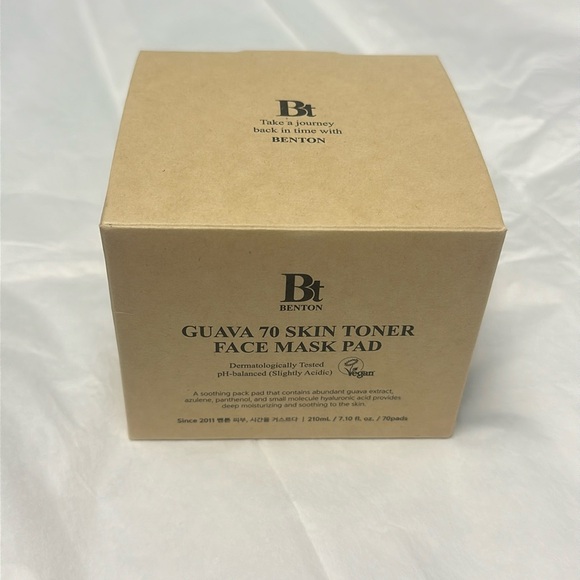 New Benton Guava 70 Skin Toner Face Mask Pad 70 Sheets - Picture 2 of 4